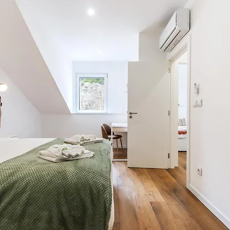 Portucale ! Mp88 Building Lisboa